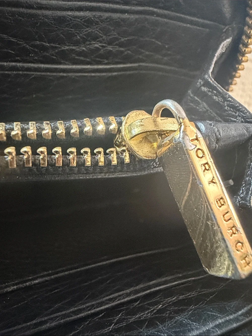 Tory Burch Black Pebbled Leather Zip Around Continental Wallet Gold Logo